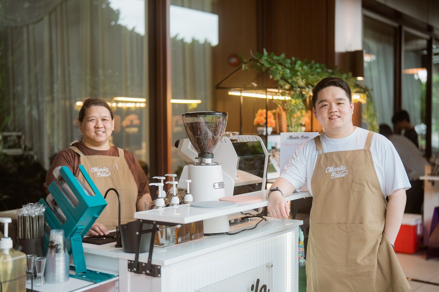 Barista at the Manila Brew cart